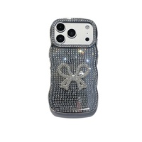 Étui de téléphone de luxe coréen pour iPhone 16, 15, 14, 17 Pro Max avec nœud papillon torsadé à bords diamantés scintillants et créatifs