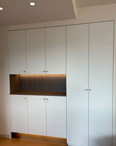 ตู้เสื้อผ้าตู้เสื้อผ้าห้องนอนที่ทันสมัยพร้อมลิ้นชักและชั้นวางของสำหรับห้องพักอพาร์ตเมนต์ - Product Image 2