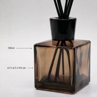 Flacon diffuseur carré en verre noir 100 ml avec bouchon à vis pour parfum, sérum de soin et aromathérapie