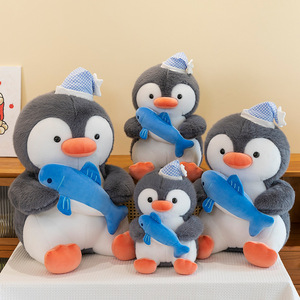 Peluche pingouin mignon personnalisée, adorable peluche pingouin requin à câliner, jouet en peluche animal enrobé, cadeau de vacances pour enfants - Product Image 5