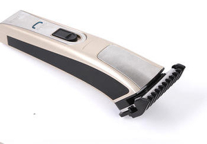 Máquina Cortapelos Eléctrica Recargable USB KM-5017 de Acero Inoxidable de Alta Potencia para Hombre y Bebé, Silenciosa y Segura - Product Image 2
