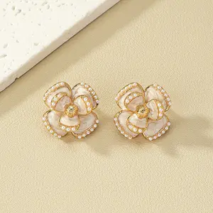 Zooying Fashion Classic Jewelry Wholesale Bulk Personalized Vintage Elegant Sweet Beige Pearl Flower Oil Painting Stud Earring