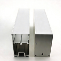 Profilés en aluminium linéaires en forme de U personnalisés YG-5190 51*90MM pour bande LED suspendue avec diffuseur pour l'éclairage de bureau