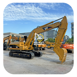 Excavatrice sur chenilles Caterpillar CAT320C d'occasion avec pompe et roulement, 20 tonnes, modèle 2005, excellent état - Product Image 1