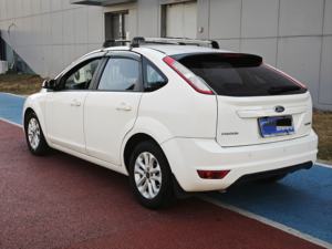 <span class=keywords><strong>Ford</strong></span> <span class=keywords><strong>Focus</strong></span> Classic Million Edition Hatchback 2013 |   Techo Corredizo, Radar Trasero, Chasis <span class=keywords><strong>Deportivo</strong></span>, Confiable y Divertido - Product Image 4