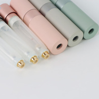 Atomiseur de parfum exquis Twist up 5ml 8ml bouteille rechargeable de parfum de voyage en aluminium pour la promotion
