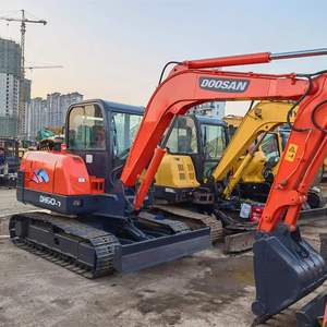 Excavadora Mini Usada Popular Doosan DH60 de 6 Toneladas, Diseño Compacto para Sitios de Trabajo Reducidos, Bomba Hidráulica, Motor, Rodamientos y Engranajes para Construcción - Product Image 2