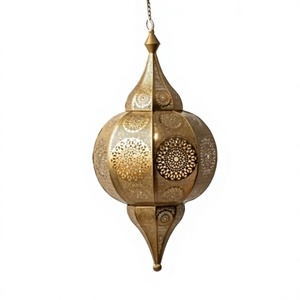 Lanterne marocaine suspendue en fer doré, résistante à la chaleur, porte-bougie en métal, décoration intérieure moderne, lampe marocaine suspendue - Product Image 1