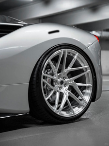 Rines de Aleación Cóncavos de Lujo Forjados Monobloque 5x114.3 5x130 Hechos a Medida para <span class=keywords><strong>Mercedes</strong></span> C8 Ferrari, Pulidos, de 16, 20, 24 y 26 Pulgadas - Product Image 1