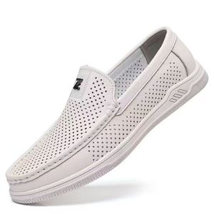 รองเท้าโลฟเฟอร์หนังแท้แบบสวมสำหรับผู้ชาย ดีไซน์โปร่ง สีพื้น เรียบง่าย สไตล์ลำลอง สำหรับวัยรุ่น ใส่สบายในช่วงฤดูร้อน - Product Image 5