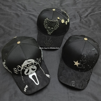 Al por mayor, Novedad: Gorras Barbas G5 Y2K con Letra B de Espinas y Pedrería, Estilo Urbano, Ajustables, de Algodón y Ante, Doradas, Tipo Béisbol