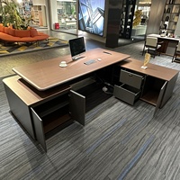 Chaise de bureau de direction haut de gamme Hera, bureau de direction en acier inoxydable de luxe pour président, président du conseil d'administration, directeur général