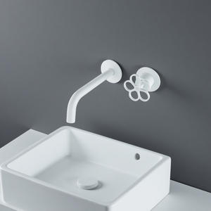 Grifo de Lavabo HONGDEC de Latón Cromado y Naranja con Manija de <span class=keywords><strong>Flor</strong></span> de Ciruelo, Grifo Mezclador de Agua Fría y Caliente Montado en la Pared para Baño - Product Image 2
