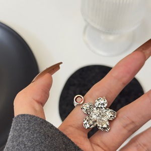 Anillo mixto y combinado de industria pesada con personalidad exagerada chapada en oro de Metal Retro en forma de fuegos artificiales - Product Image 2