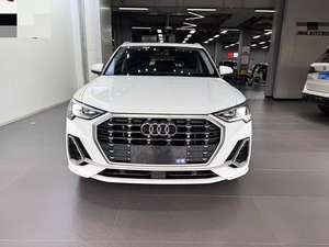 <span class=keywords><strong>Audi</strong></span> Q3 2023 1.4TFSI Turbo, Guida a Sinistra, Sedili in Pelle, Cambio Automatico, Tetto Panoramico, Sedili Elettrici e Illuminazione Ambientale, SUV Usato - Product Image 2