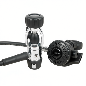 Aropec RG-SET-8 - Equipo de Buceo con Regulador de Buceo de 8 Piezas, Primaria de Pistón y Secundaria No Ajustable - Product Image 1