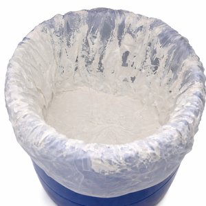 วัสดุพิมพ์สกรีนแบบยืดหยุ่นสีขาวสำหรับสิ่งทอ ให้การปกปิดที่ดีและสัมผัสนุ่ม เหมาะสำหรับผ้าฝ้ายและโพลีเอสเตอร์ - Product Image 1