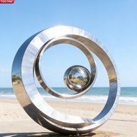 YOUFINE Scultura ad anello Möbius intrecciato in acciaio inossidabile lucidato a specchio, con doppio anello intrecciato, statua astratta per piazza