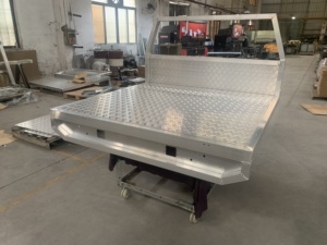 Khay Ute Bằng Nhôm Một/Phụ/Kép Với Khay Chắn Bùn Và Khay Dưới Hộp Công Cụ - Product Image 3