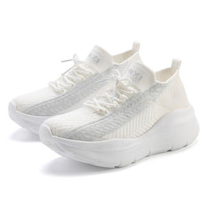 Chaussures de sport respirantes pour femmes pour augmenter la taille et plateforme épaisse et robuste, légères, amorties, de haute qualité - Product Image 2