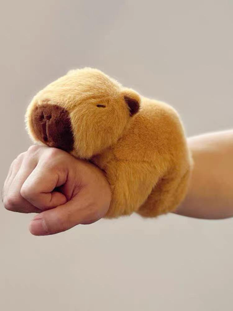 Water guinea pig figure