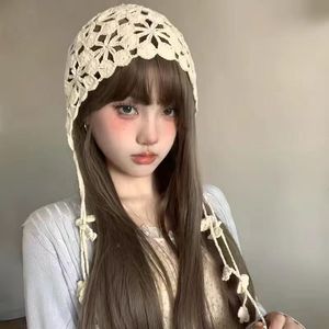 Gorro de lana tejido a mano estilo japonés, unisex para adultos, con patrón de cuadrícula de colores, dulce y lindo, con diseño hueco tipo Baotou. - Product Image 3