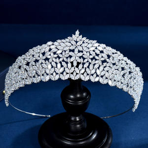أكسسوارات شعر لحفلات الزفاف بتصميم عصري من هيبريدي ، تاج حفلات من الزركونيا المكعبة ، تاج بيجو عالي الجودة - Product Image 1