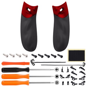 Agarraderas Laterales de Goma FLEXOR Rojo Escarlata + Kit de Bloqueo de Gatillo Inteligente para Control de Xbox Series X S - Product Image 2