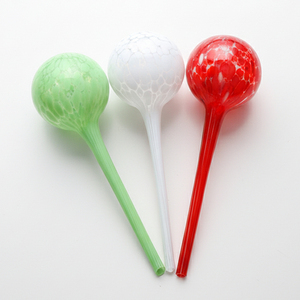 Ventes d'usine Verre coloré soufflé à la main Arrosage des plantes Pot coloré Globes d'arrosage <span class=keywords><strong>automatique</strong></span> Ampoules d'arrosage <span class=keywords><strong>automatique</strong></span> - Product Image 1
