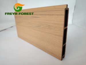 Paneles <span class=keywords><strong>de</strong></span> Pared Exteriores Freyr Forest Modernos <span class=keywords><strong>de</strong></span> WPC Color Marrón para Baño y Jardín con 5 Años <span class=keywords><strong>de</strong></span> Garantía - Product Image 2