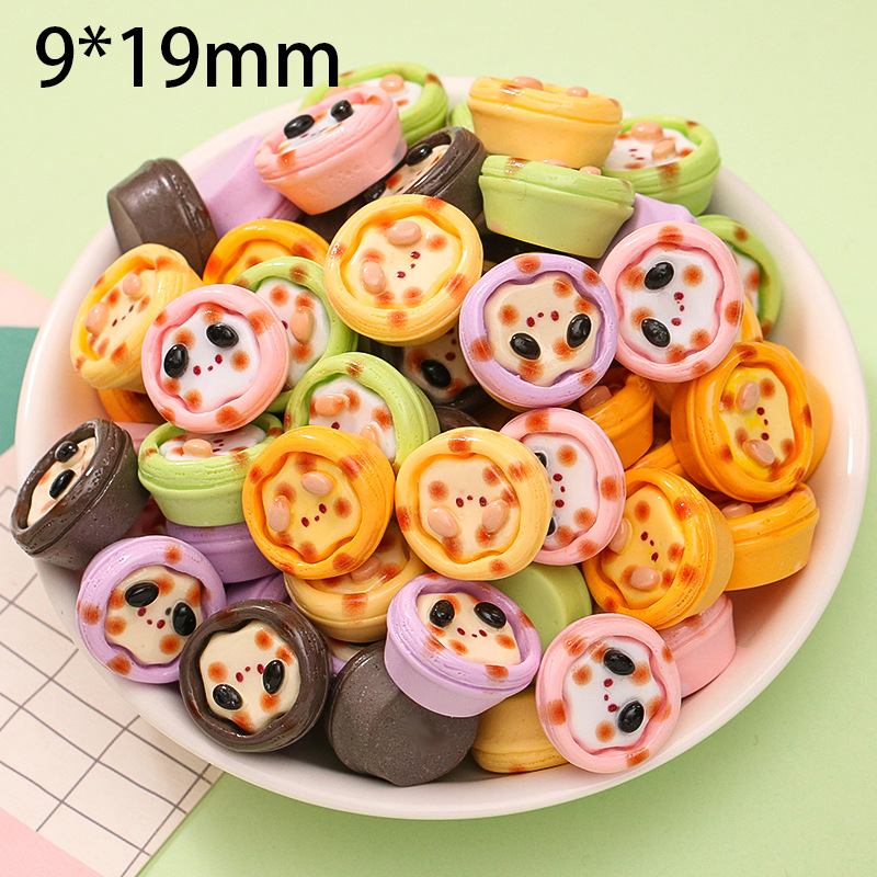 Petites tartes aux œufs de chien mélangées distribuées aléatoirement (1)