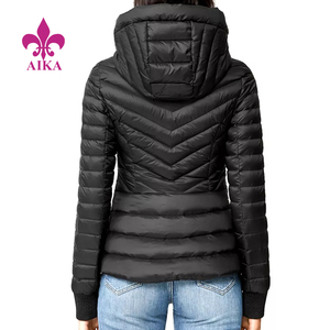 Chaqueta acolchada ajustada para <span class=keywords><strong>mujer</strong></span> con diseño <span class=keywords><strong>de</strong></span> bolsillo con cremallera invisible a precio <span class=keywords><strong>de</strong></span> fábrica al por mayor - Product Image 3