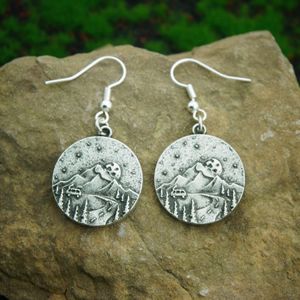 ต่างหูจี้รูปดาวบนภูเขาหิมะคืนสีดำเคลือบเคลือบที่เต็มไปด้วยเครื่องประดับพิชิตภูเขา - Product Image 5