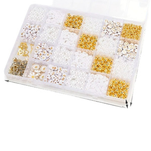 Ensemble de bijoux à faire soi-même, 24 compartiments, perles acryliques, breloques en forme de cœur et de lettres pour la fabrication de colliers et bracelets, couleur or blanc - Product Image 5