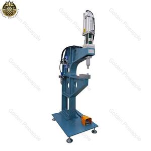 Petite machine pneumatique de rivetage en métal de vente directe d'usine de la Chine pour la plaque d'embrayage industrielle - Product Image 5