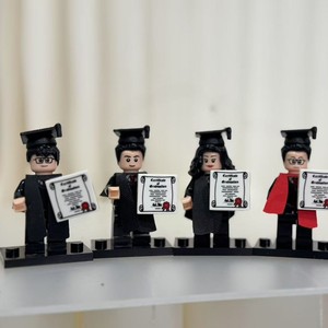 Regalos de minifiguras de bloques de construcción compatibles con temática de graduación, guiones de discursos, togas y birretes, juguetes educativos, coleccionables de grado maestría - Product Image 3