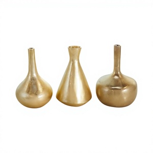 Juego de Jarrones Modernos Hechos a Mano con Acabado Dorado Craquelado, Adornos Decorativos para el Hogar - Product Image 2