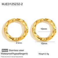 Aretes Pequeños de Aro MICCI de Acero Inoxidable, Resistentes al Deslustre, Impermeables, Chapados en Oro de 18K