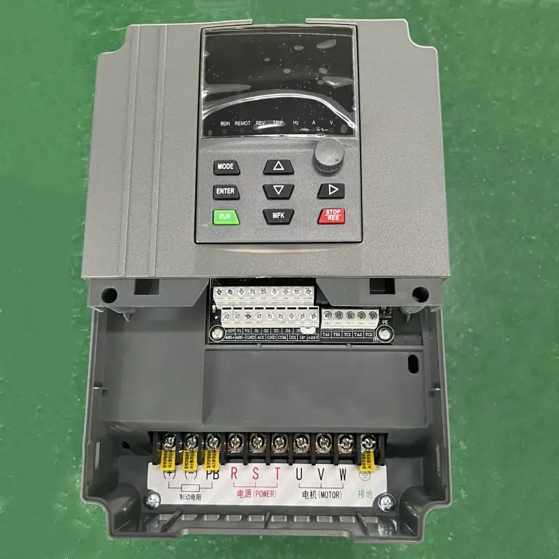 محول VFD محرك تيار متردد 50 60 هرتز 0.4kw-30kw V 3 إيقاف مؤقت