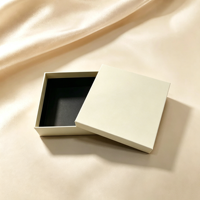 Boîte d'emballage en velours crème de luxe avec logo personnalisé, boîte à bijoux en carton rigide de qualité supérieure, couvercle et base, boîte cadeau pour accessoires raffinés