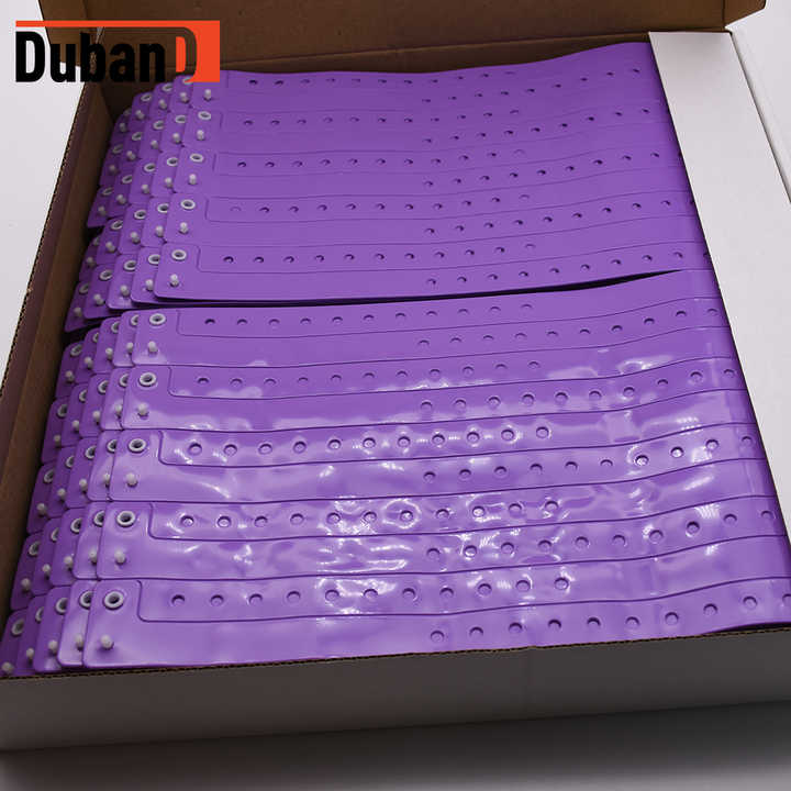 Dubandワンオフ格安プリントカスタムプラスチックリストバンドL字型 
