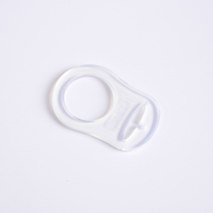 Anneau de fixation en silicone pour sucette de bébé avec anneaux transparents colorés - Product Image 2