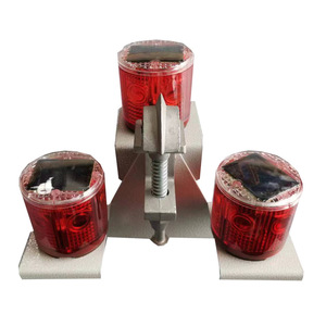 Feux d'avertissement solaires à trois têtes, feux de signalisation LED rouges, montage sur poteau, IP65, sécurité routière - Product Image 2