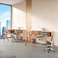 Bureau d'employé moderne et luxueux avec un design épuré, poste de travail durable doté d'un meuble en bois