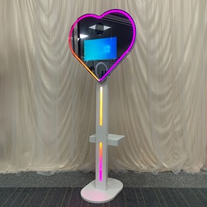 Photomaton personnalisé sur pied, réglable, intégré avec écran tactile, imprimante DNP, pour fêtes et mariages, en forme de cœur - Product Image 2