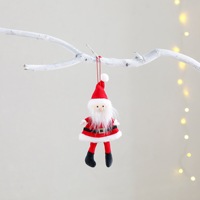 Décorations de Noël créatives 2026 : Pendentifs en peluche de Père Noël et Mère Noël, ornements festifs pour une ambiance chaleureuse