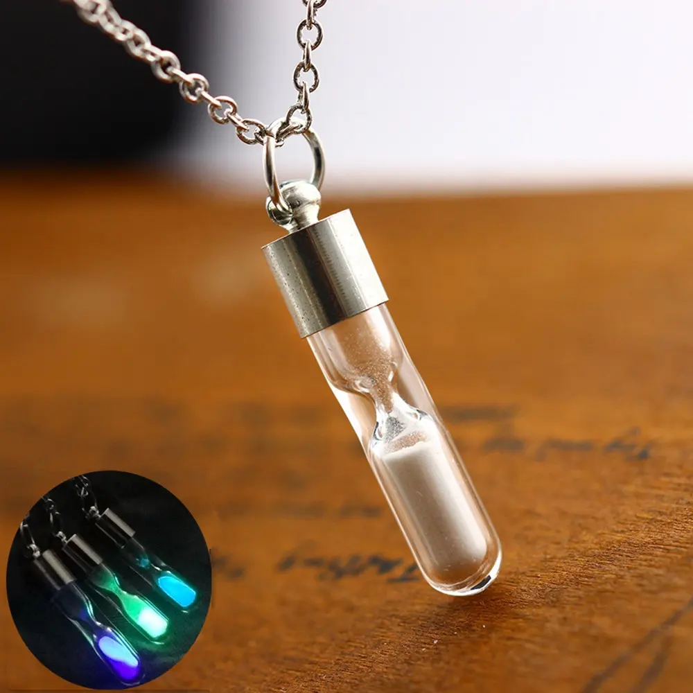 Fashion Time Hourglass Crystal Pendant Luminous Necklace For Women Glow In The Dark Quicksand Wish Bottle Luminous Necklace