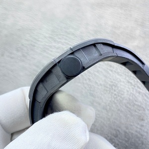 Bracelet en silicone, résistant à l'eau. Montre carrée de 41 mm. Design classique mécanique de haute qualité. Montre à mouvement mécanique. - Product Image 3