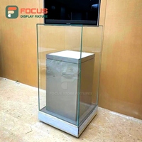 Vitrine de présentation de bijoux LED haut de gamme sur mesure, en métal doré, écologique et étanche, pour magasin de bijoux