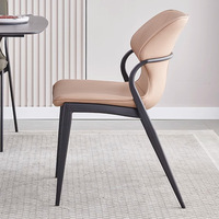 Chaise de salle à manger en cuir minimaliste moderne avec dossier de luxe léger, confort durable pour usage domestique